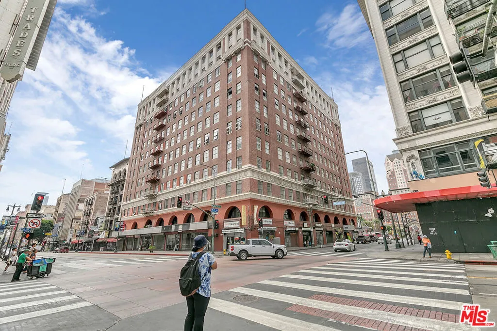 312 W 5th Street 218, Los Angeles, California 90013 home-pic-19